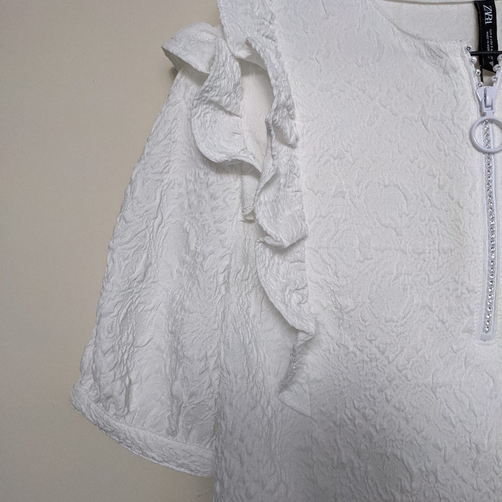 Zara Ruffle Shoulder Cropped Length Blouse - Picture 5 of 6